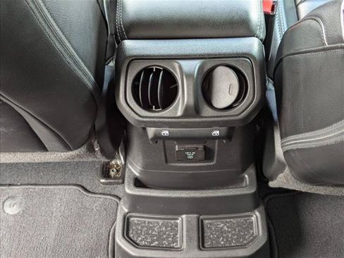 Used 2023 Jeep Wrangler Unlimited Sahara w/ Cold Weather Group AWD/4WD image 17
