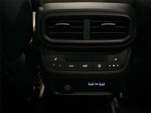 Used 2023 Honda Pilot Elite image 28