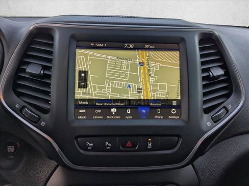 Used 2023 Jeep Cherokee Altitude Lux image 13