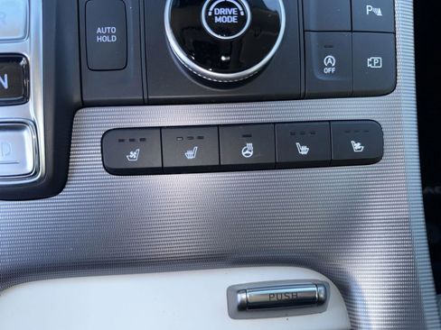 Used 2024 Hyundai Palisade Calligraphy image 23