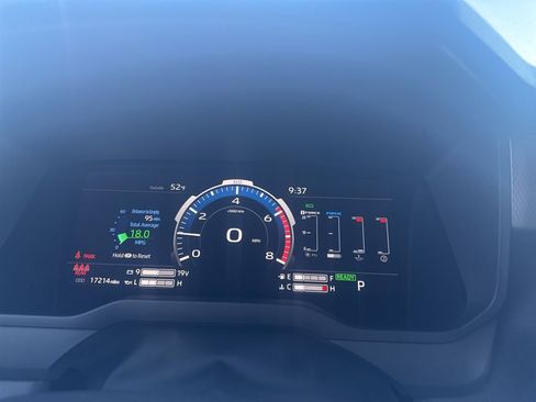 Used 2025 Toyota Tundra Limited image 23