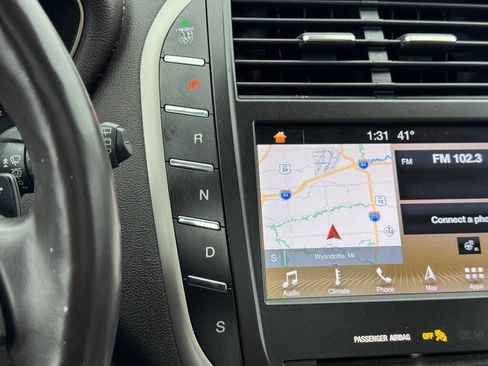 Used 2019 Lincoln MKC Reserve w/ MKC Climate Package image 18