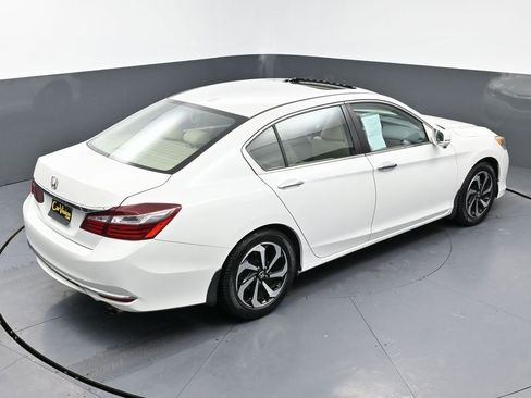 Used 2016 Honda Accord EX-L image 44
