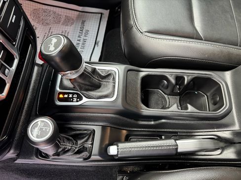 Used 2022 Jeep Wrangler Unlimited Sahara w/ Cold Weather Group image 24