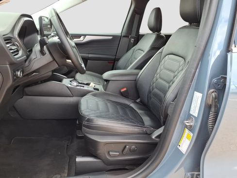 Used 2023 Ford Escape Platinum w/ Premium Technology Package AWD/4WD image 24
