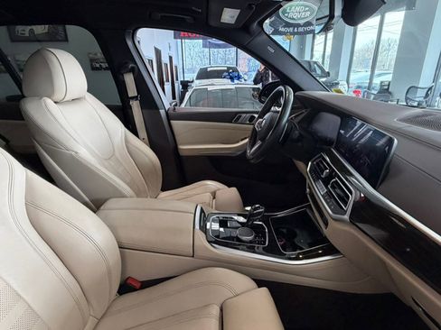 Used 2019 BMW X5 xDrive40i w/ M Sport Package image 29