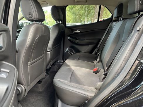 Used 2025 Buick Encore GX Preferred FWD image 24