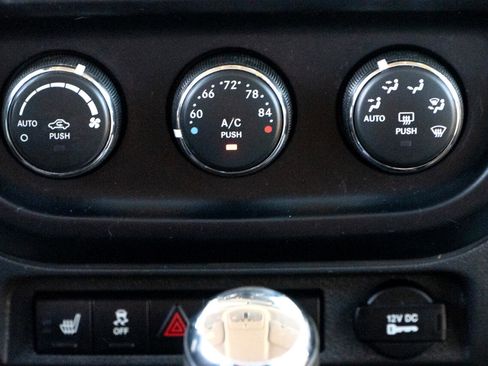 Used 2017 Jeep Patriot High Altitude image 26