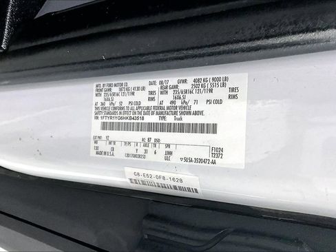 Used 2017 Ford Transit 250 130 Low Roof RWD image 17