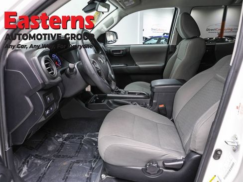 Used 2021 Toyota Tacoma SR AWD/4WD image 13