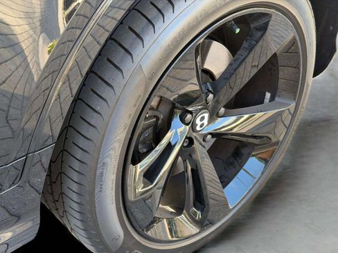 Certified 2024 Bentley Bentayga image 49
