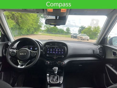 Used 2023 Kia Soul S FWD image 28