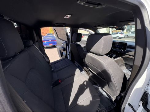 Used 2024 Chevrolet Colorado LT w/ LT Convenience Package image 12