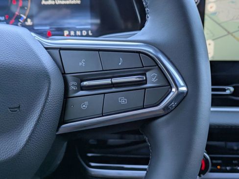 New 2026 Chevrolet Equinox LT w/ Convenience Package II FWD image 29
