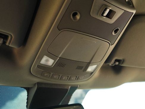 Used 2019 Ford F150 Lariat AWD/4WD image 12