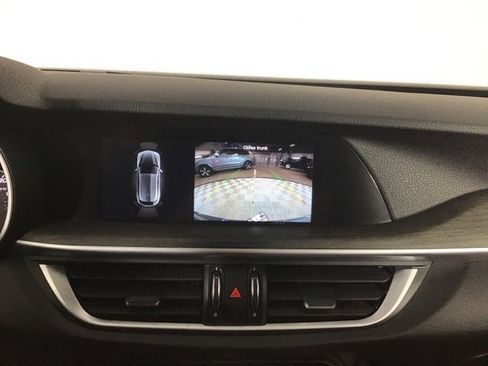 Used 2022 Alfa Romeo Stelvio Ti image 19