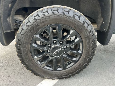 Used 2025 Chevrolet Silverado 2500 LT w/ Trail Boss Package image 15