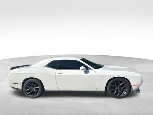 Used 2019 Dodge Challenger R/T w/ Driver Convenience Group image 7