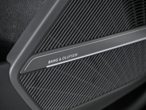 Used 2024 Audi SQ5 Premium Plus image 20