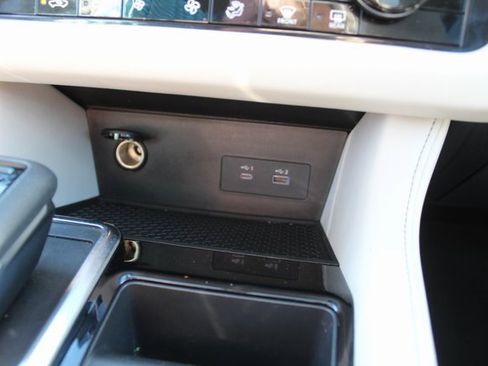 Used 2023 Nissan Pathfinder SV image 31