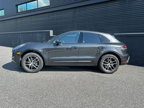 Certified 2026 Porsche Macan image 2
