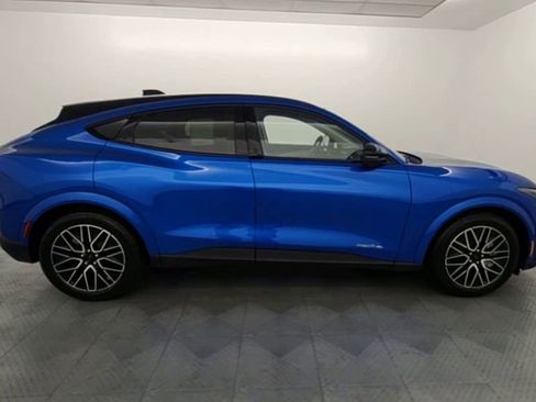 New 2025 Ford Mustang Mach-E Premium image 9