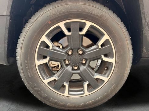 Used 2023 Jeep Renegade Latitude image 21