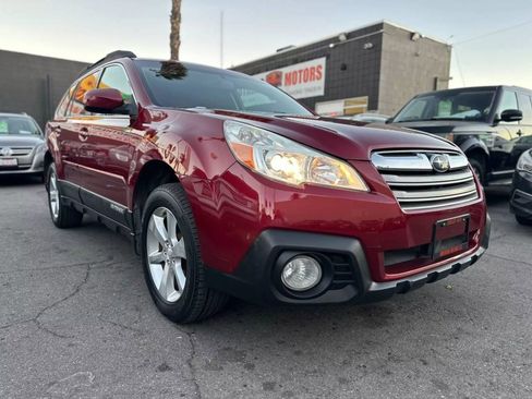 Used 2014 Subaru Outback 2.5i Limited image 3