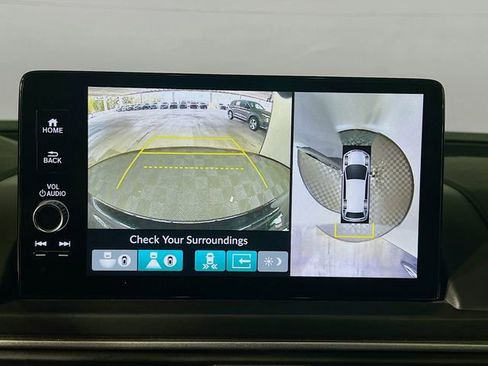 Certified 2025 Honda Pilot Black Edition image 21