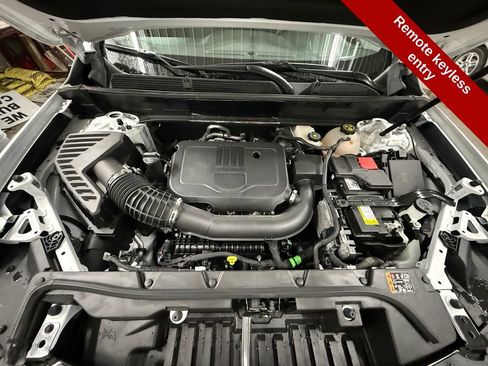 Used 2023 GMC Acadia SLE w/ Driver Convenience Package AWD/4WD image 48