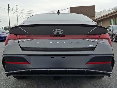 New 2026 Hyundai Elantra SEL Sport FWD image 5