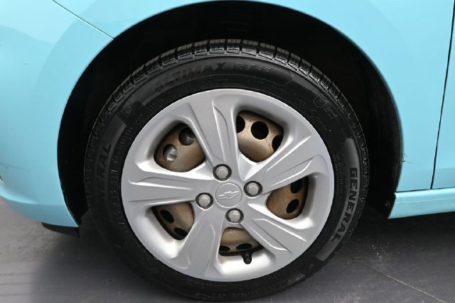 Used 2021 Chevrolet Spark LS FWD image 21