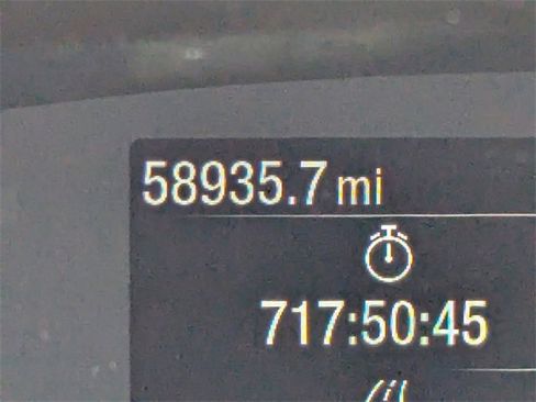 Used 2023 Ford Transit 350 XLT image 32