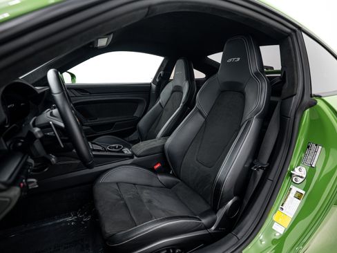 Used 2022 Porsche 911 GT3 RWD image 5