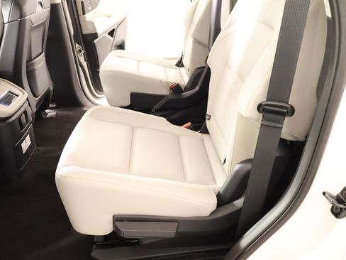 New 2026 Lincoln Navigator Premiere AWD/4WD image 13