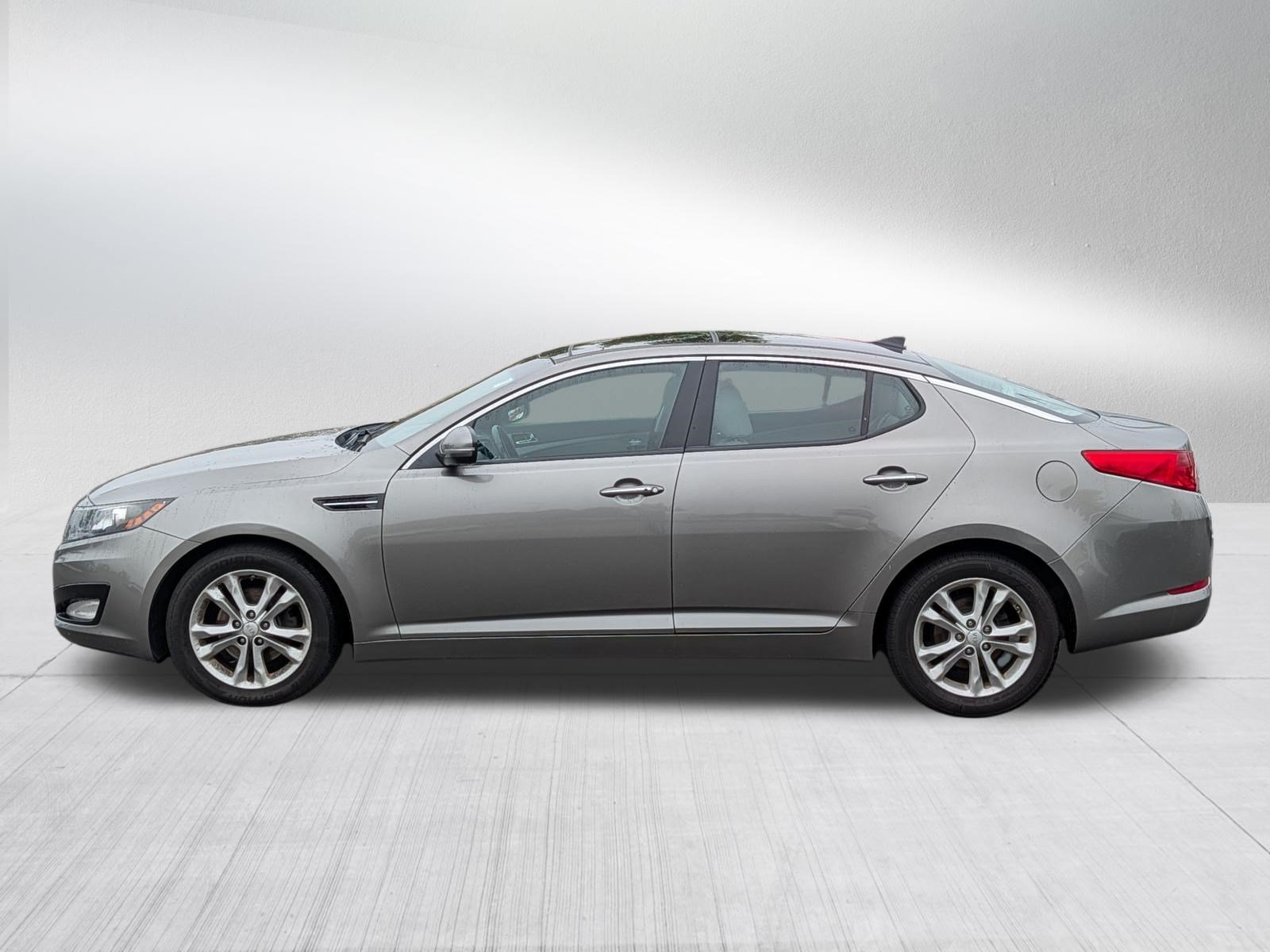 Used 2012 Kia Optima EX w/ Premium Pkg FWD image 4