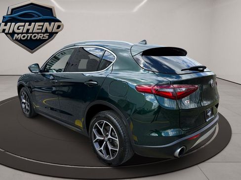 Used 2018 Alfa Romeo Stelvio Ti image 5