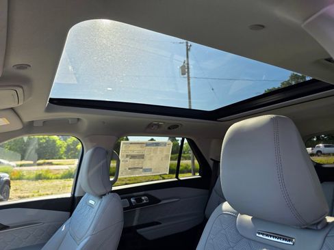 New 2026 Ford Explorer Platinum AWD/4WD image 33