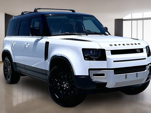 Certified 2025 Land Rover Defender 110 S AWD/4WD image 3