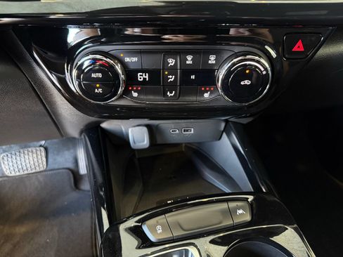New 2026 Chevrolet Trax RS w/ Sunroof Package FWD image 24