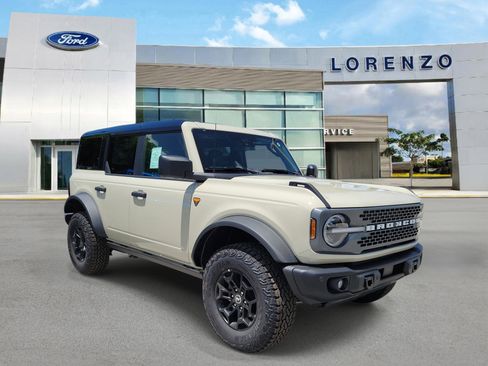 New 2026 Ford Bronco Badlands AWD/4WD image 3