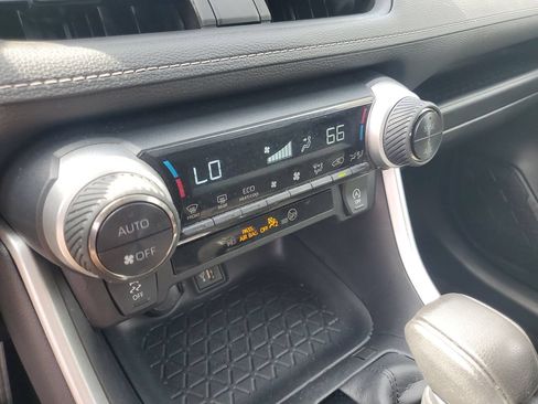 Used 2024 Toyota RAV4 XLE FWD image 23
