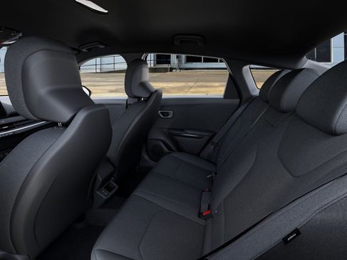 New 2026 Kia K4 FWD image 21