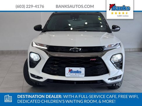 Certified 2023 Chevrolet TrailBlazer RS w/ Sun and Liftgate Package AWD/4WD image 3