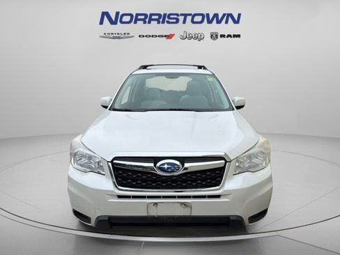 Used 2015 Subaru Forester 2.5i Premium AWD/4WD image 2