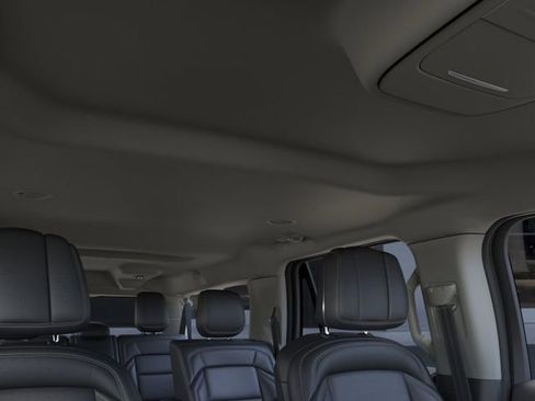 New 2026 Lincoln Navigator L Premier AWD/4WD image 22