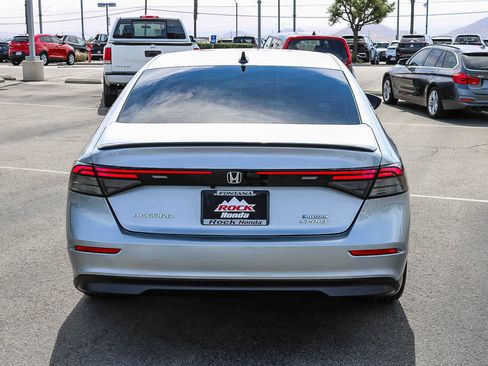 Used 2023 Honda Accord Sport image 7