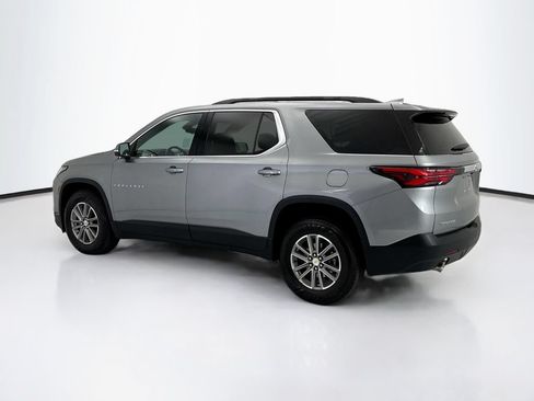 Used 2023 Chevrolet Traverse LT FWD image 7