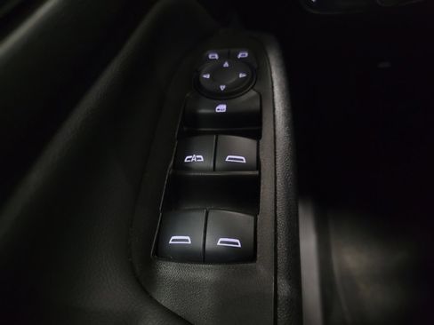 Used 2023 Chevrolet Equinox LT image 27