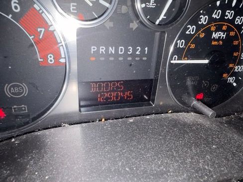 Used 2007 HUMMER H3 AWD/4WD image 2